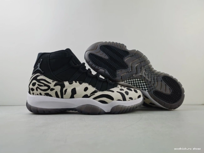 INSTINCT AIR JORDAN ANIMAL AR0715-010 11 0821